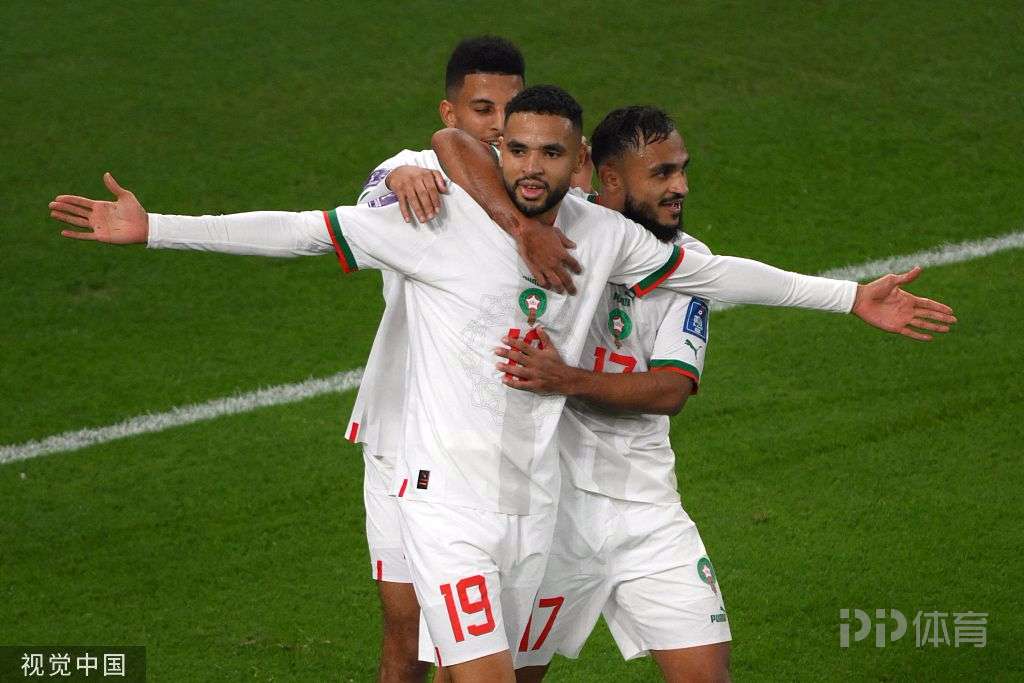 世界杯-摩洛哥2-1加拿大头名出线 齐耶赫吊射空门得手 4 世界杯-摩洛哥2-1加拿大头名出线 齐耶赫吊射空门得手