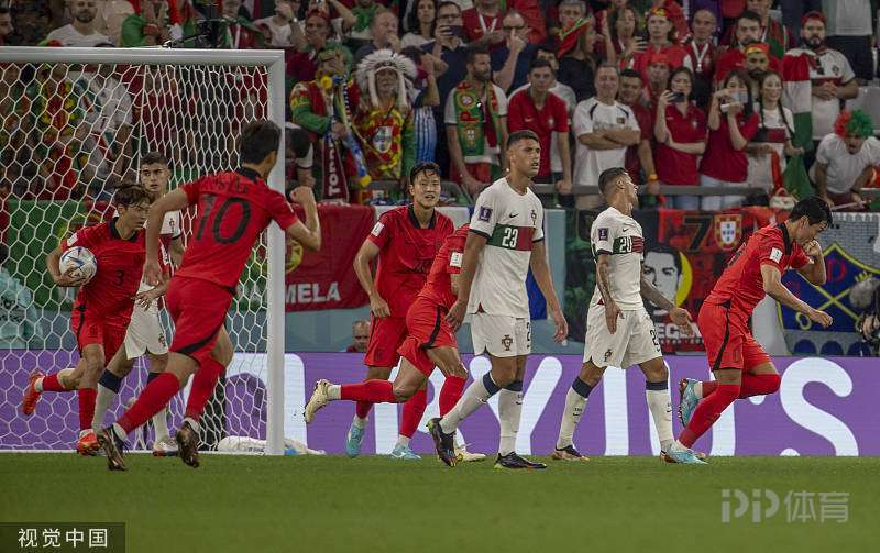 世界杯-韩国2-1逆转葡萄牙压哨出线 孙兴慜助攻黄喜灿绝杀 8 世界杯-韩国2-1逆转葡萄牙压哨出线 孙兴慜助攻黄喜灿绝杀